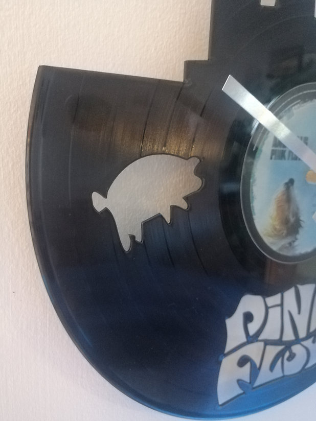 Pink Floyd Animals Vinyl Clock close up 3