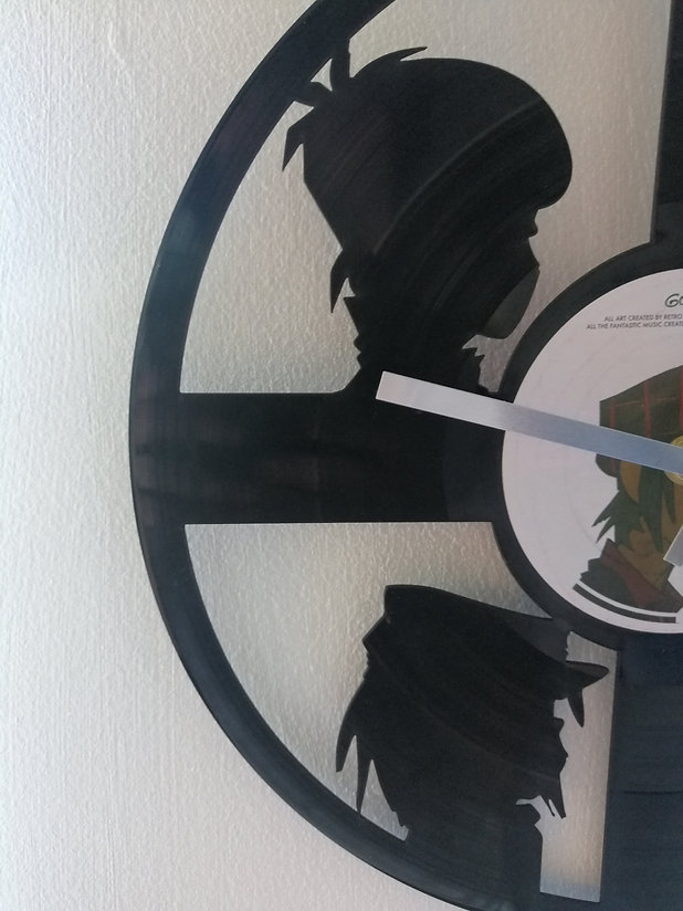 Gorillaz Demon Days Vinyl Clock close up 1