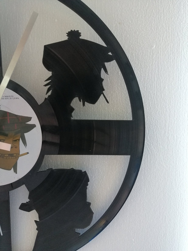 Gorillaz Demon Days Vinyl Clock close up 2